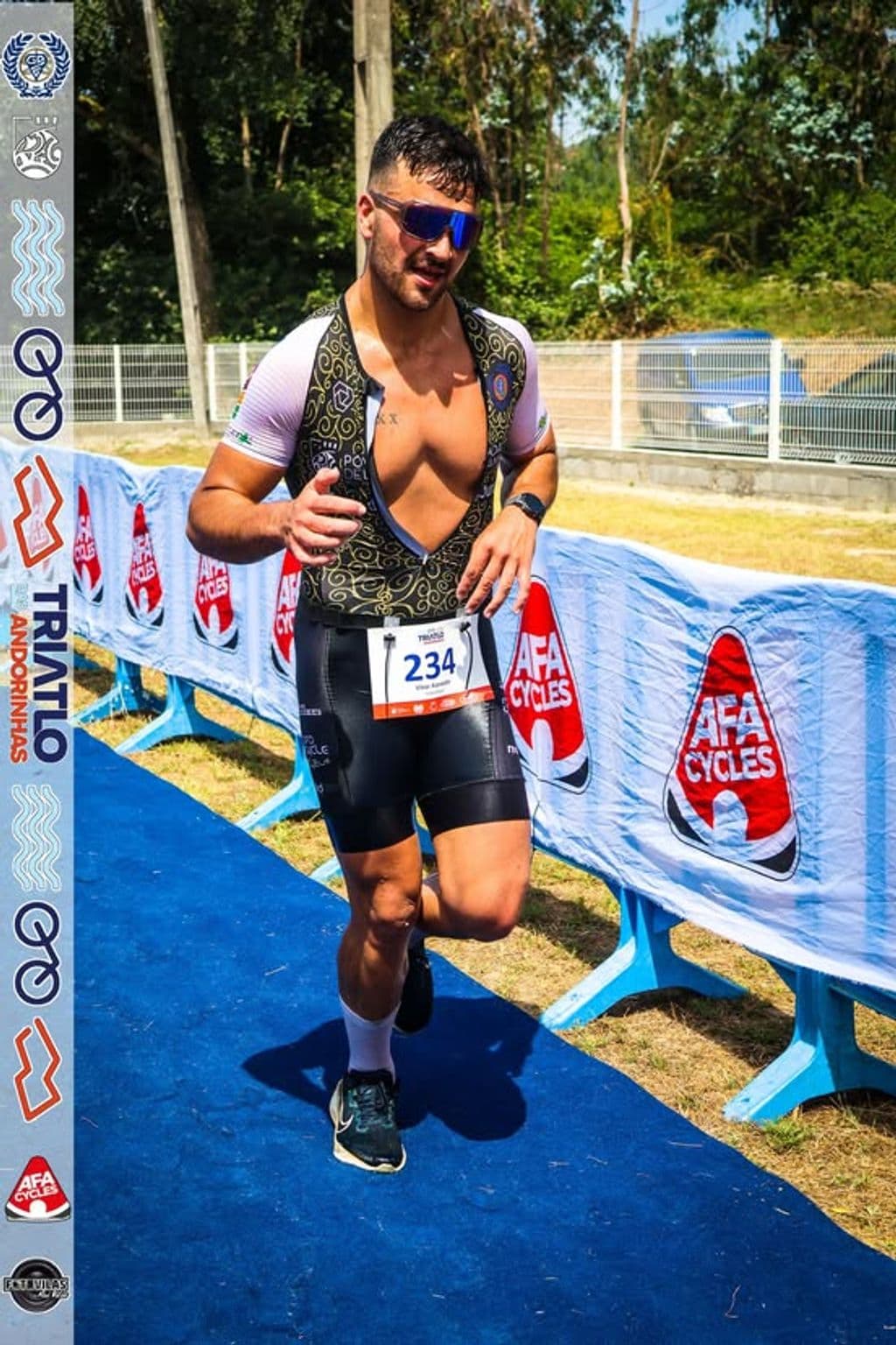 Atleta com o dorsal 234