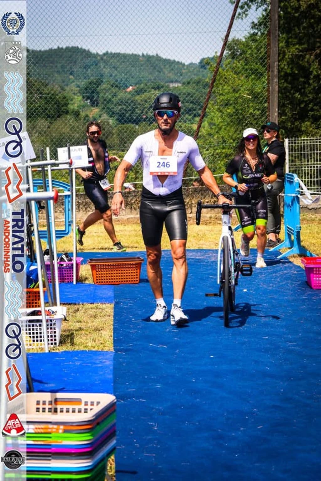 Atleta com o dorsal 246
