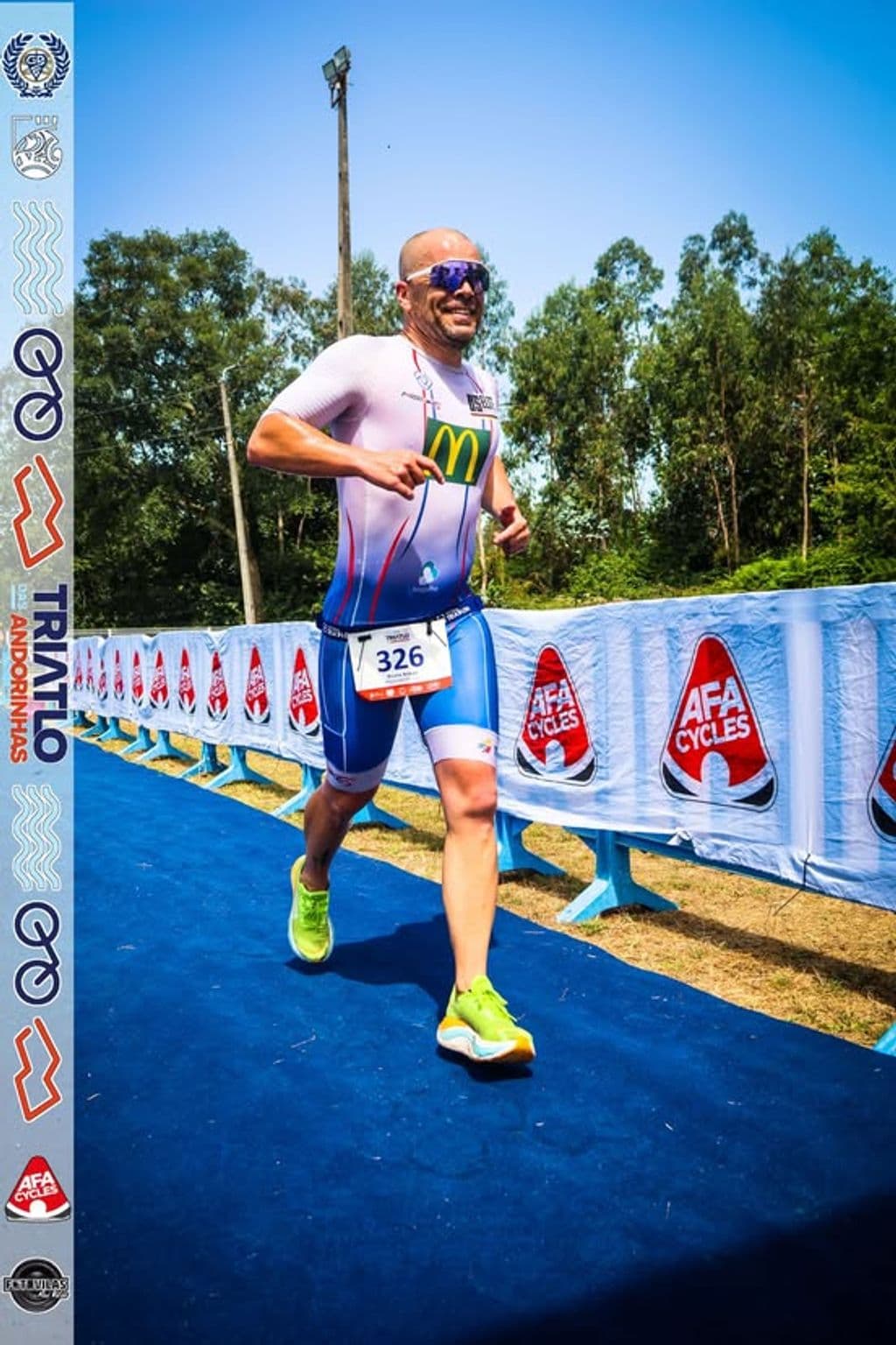 Atleta com o dorsal 326