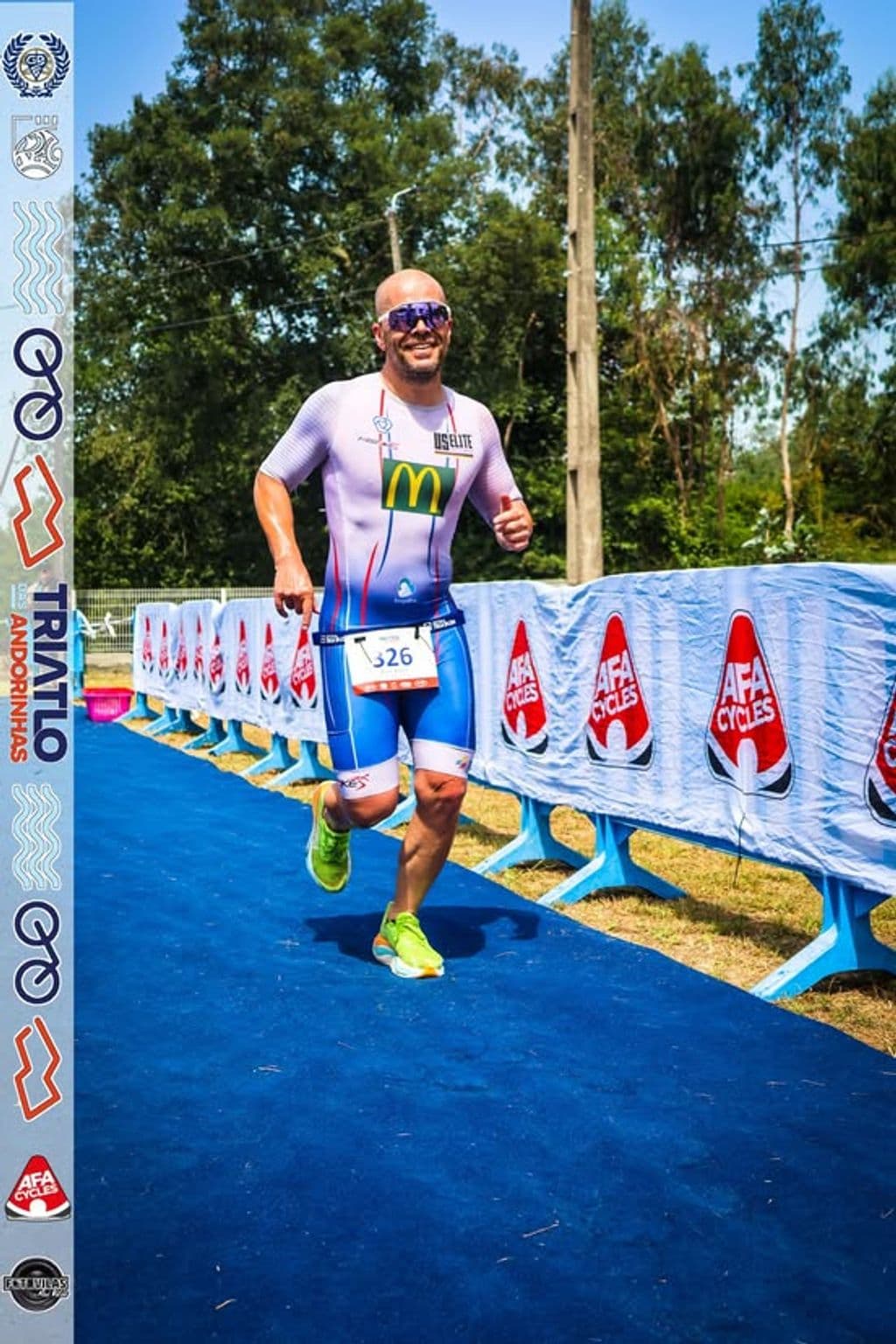 Atleta com o dorsal 326
