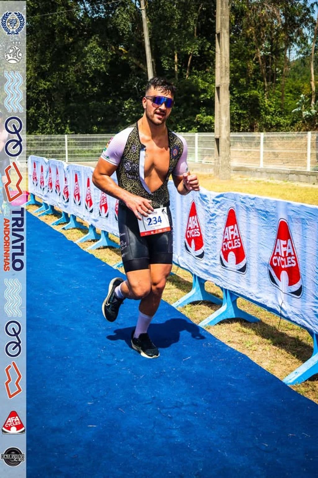 Atleta com o dorsal 234