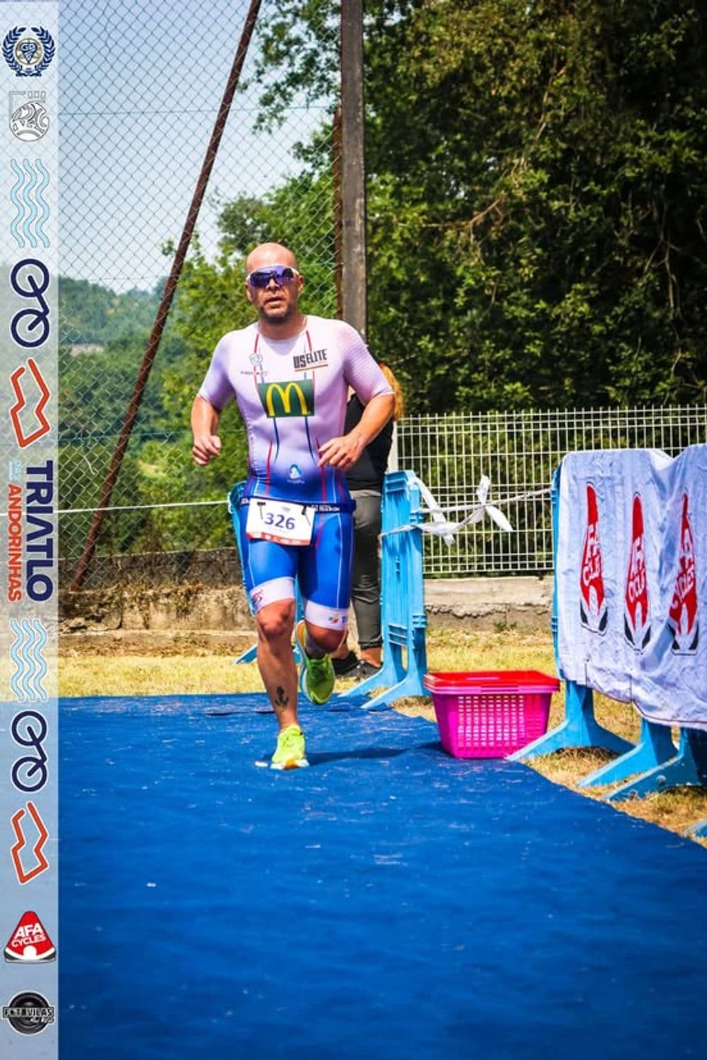 Atleta com o dorsal 326