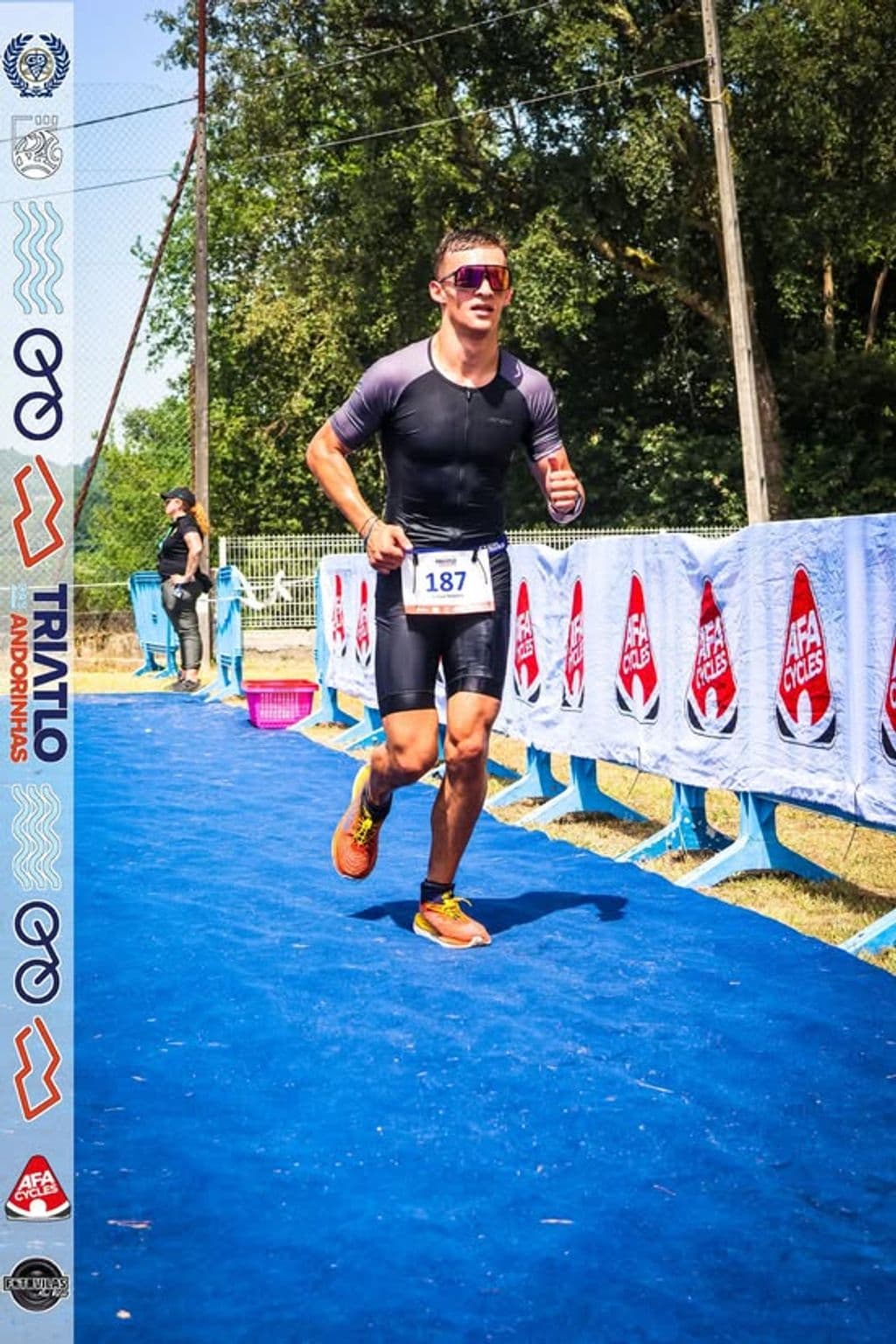 Atleta com o dorsal 187