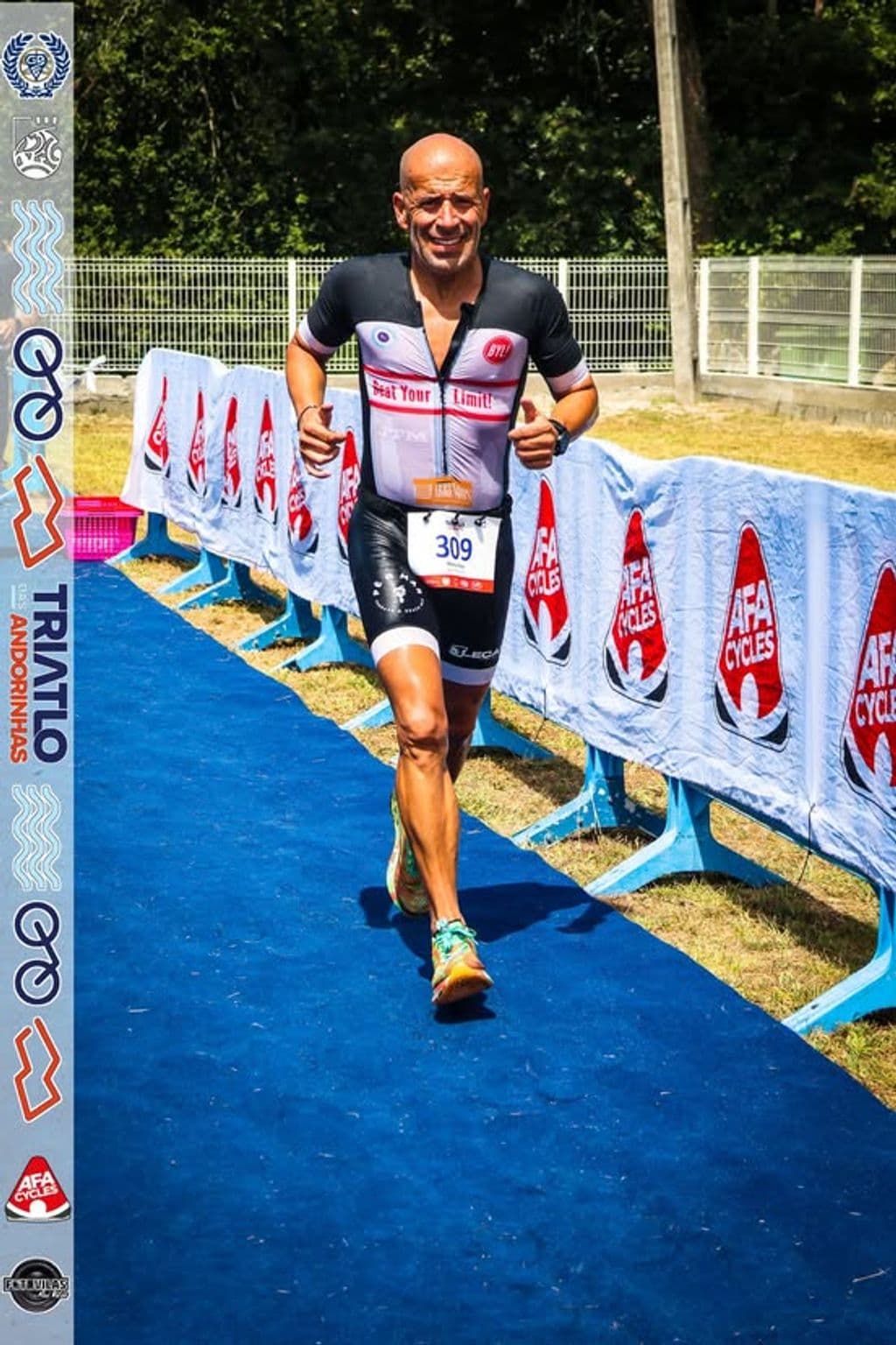 Atleta com o dorsal 309