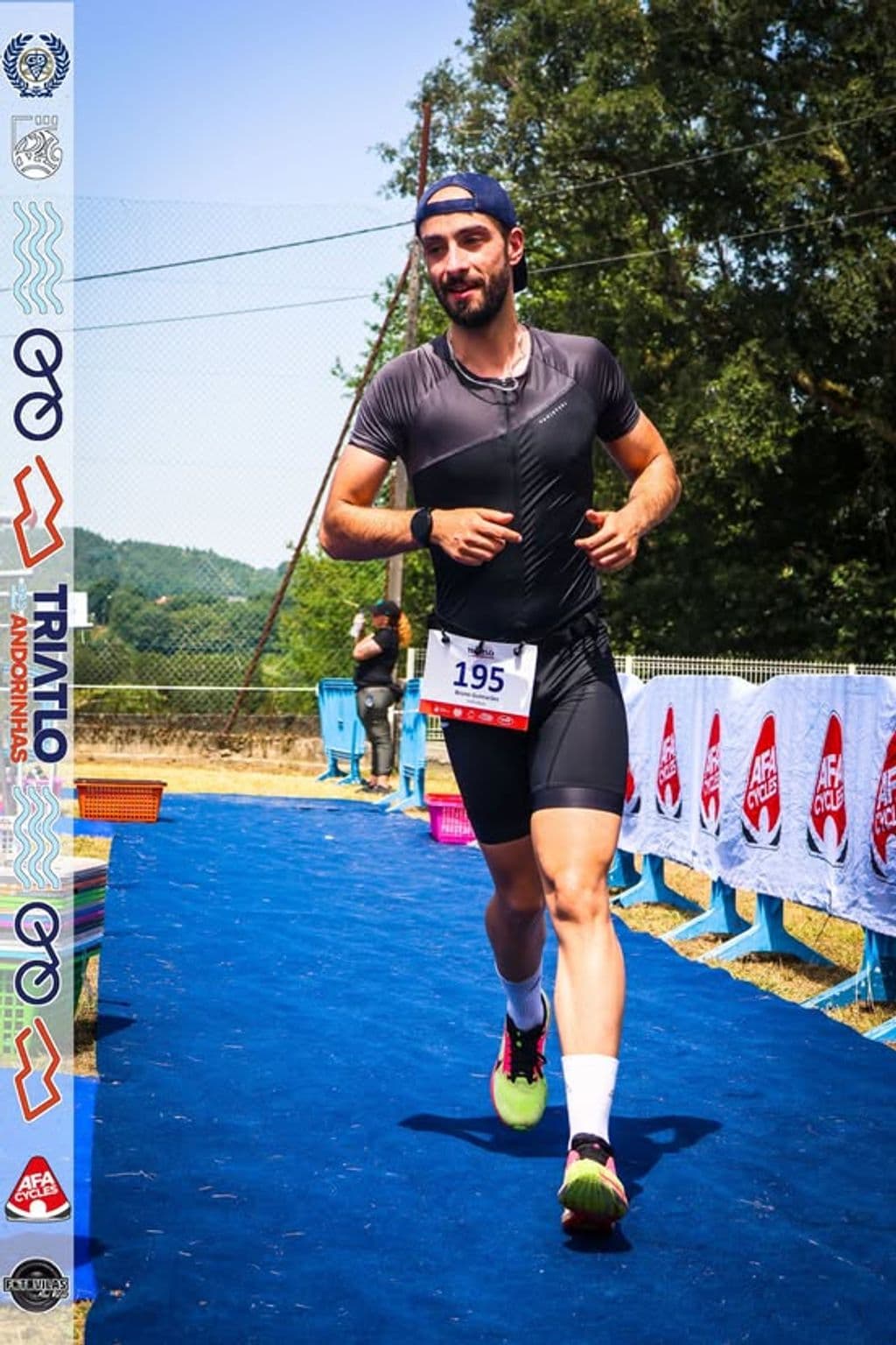 Atleta com o dorsal 195