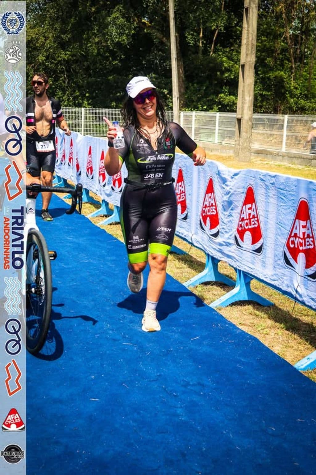 Atleta com o dorsal 297