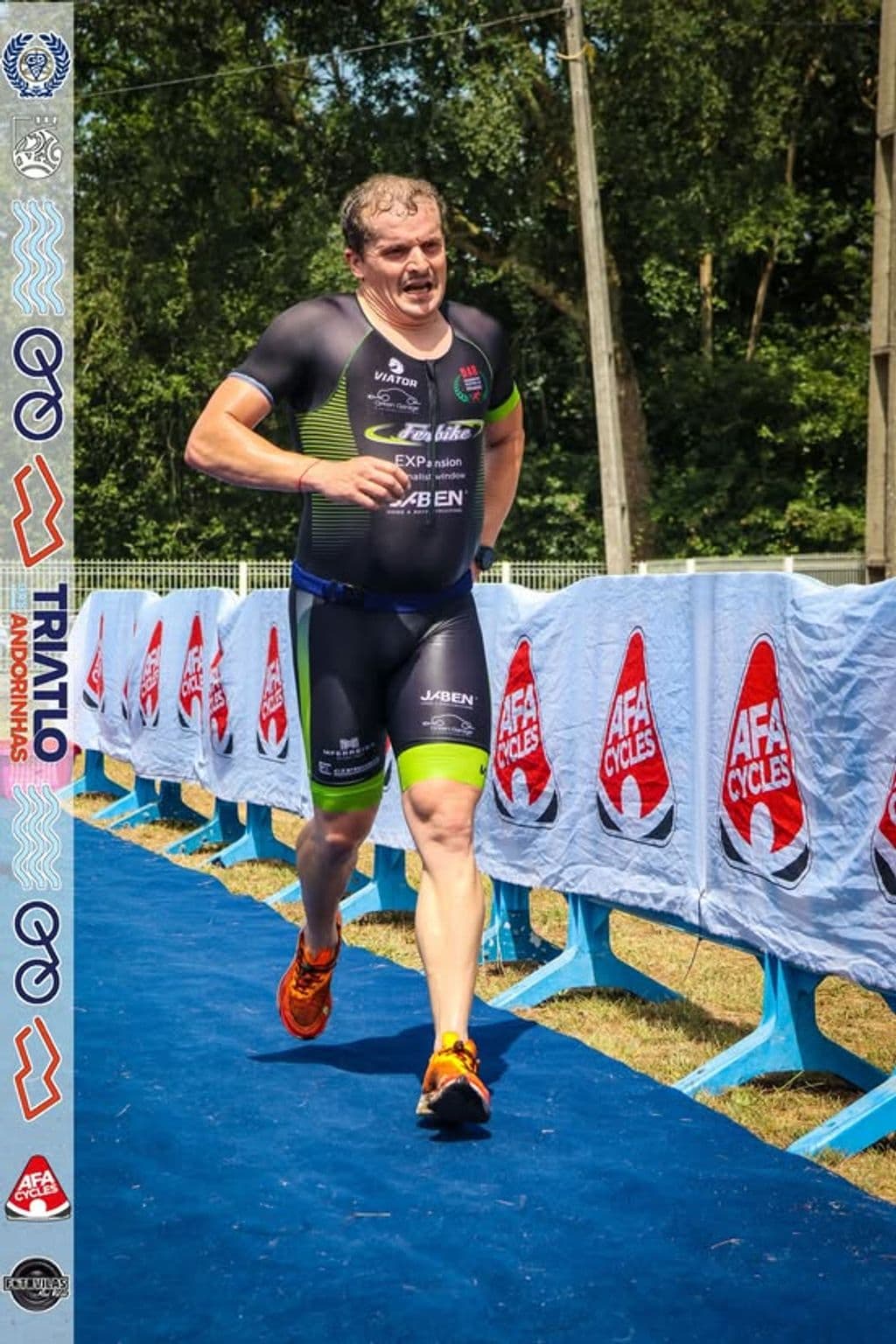 Atleta com o dorsal 298