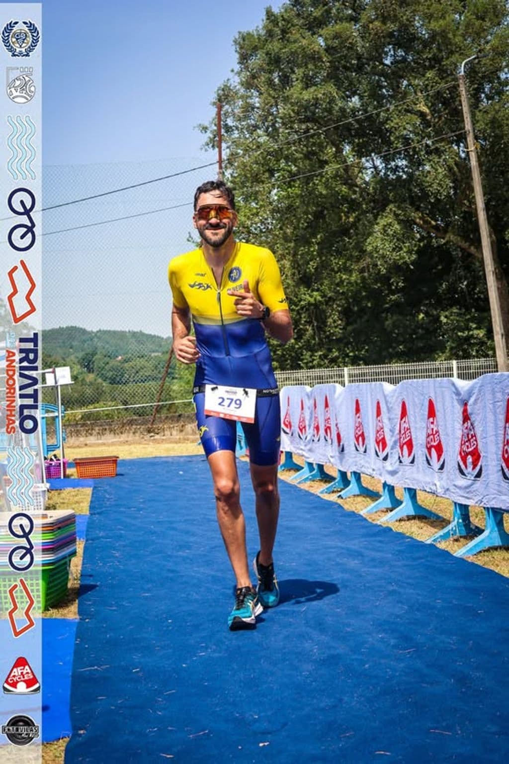 Atleta com o dorsal 279