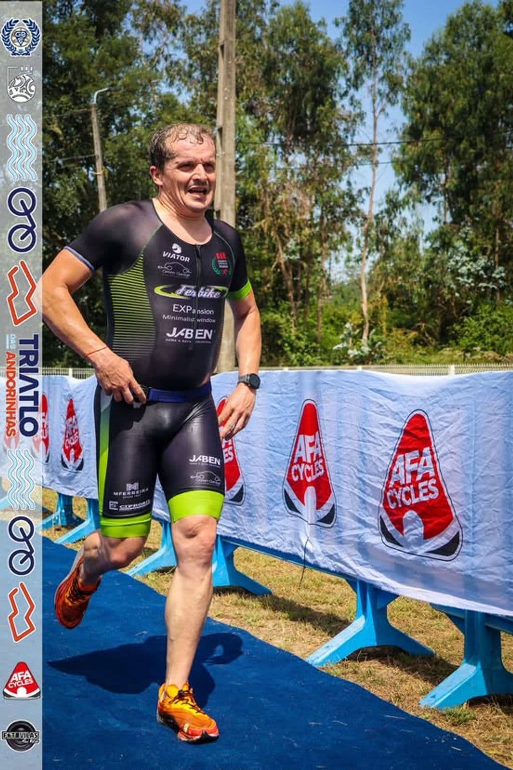 Atleta com o dorsal 298