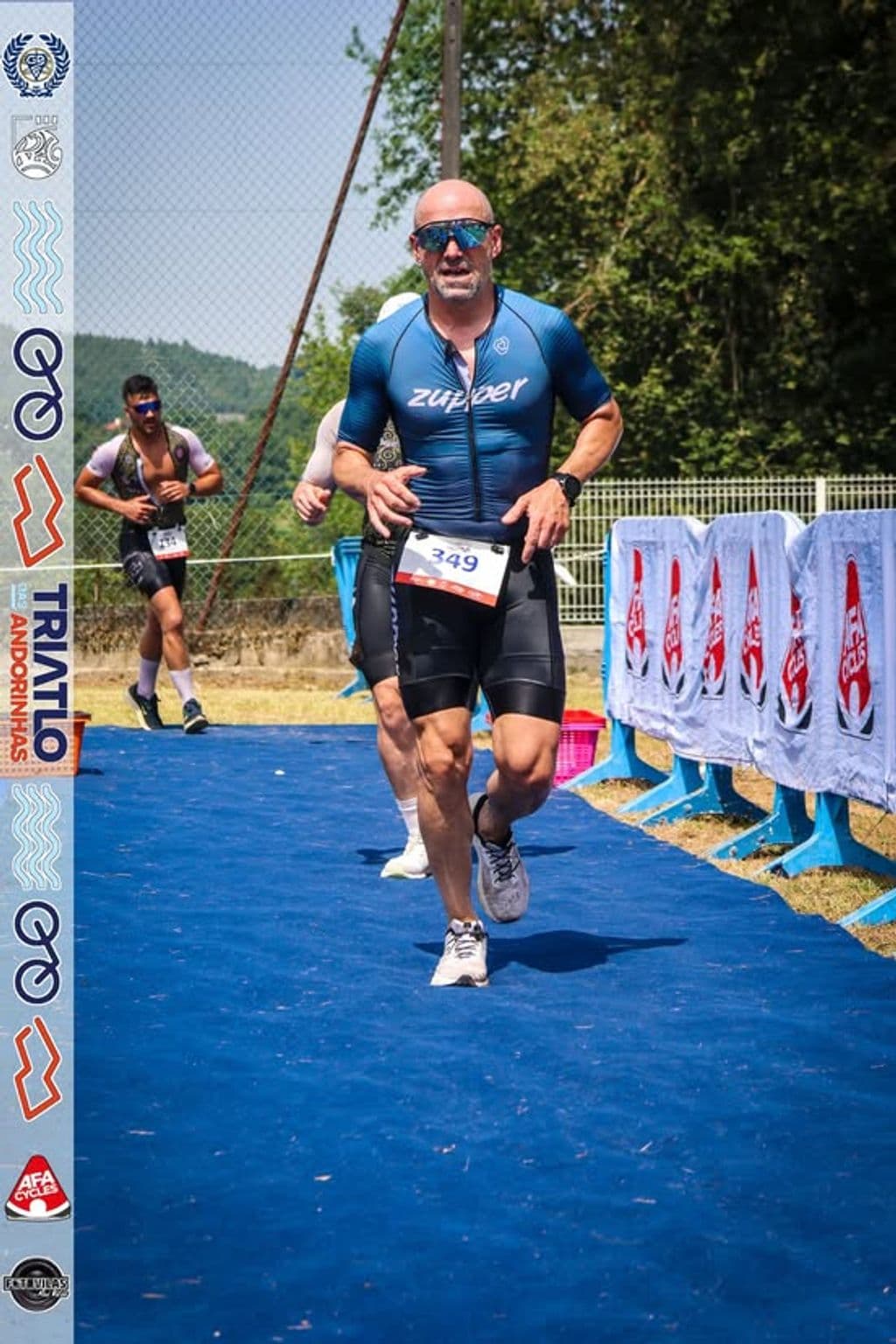 Atleta com o dorsal 349