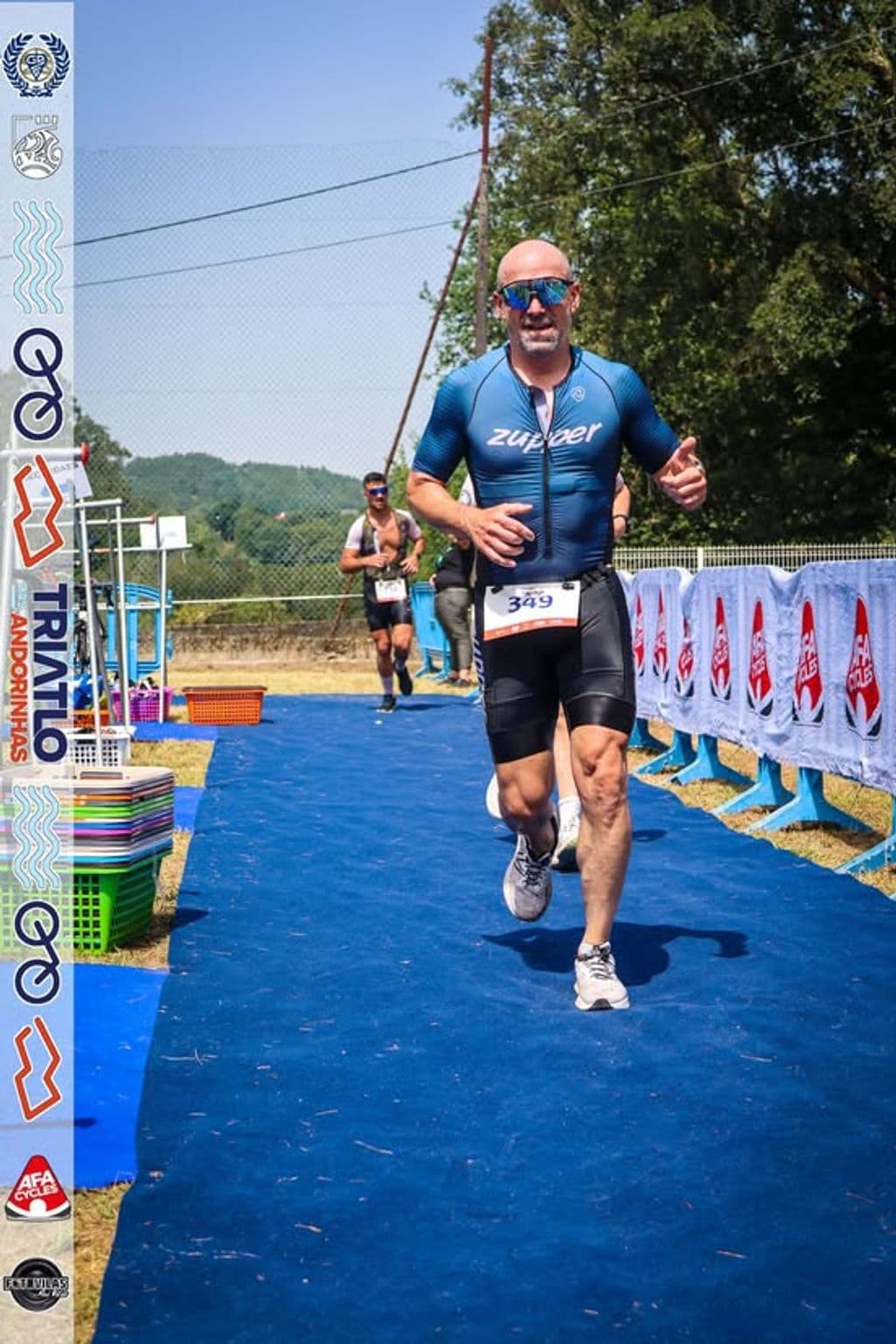 Atleta com o dorsal 349