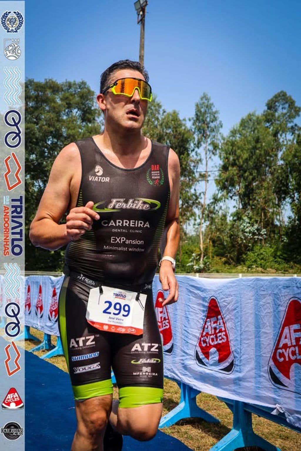 Atleta com o dorsal 299
