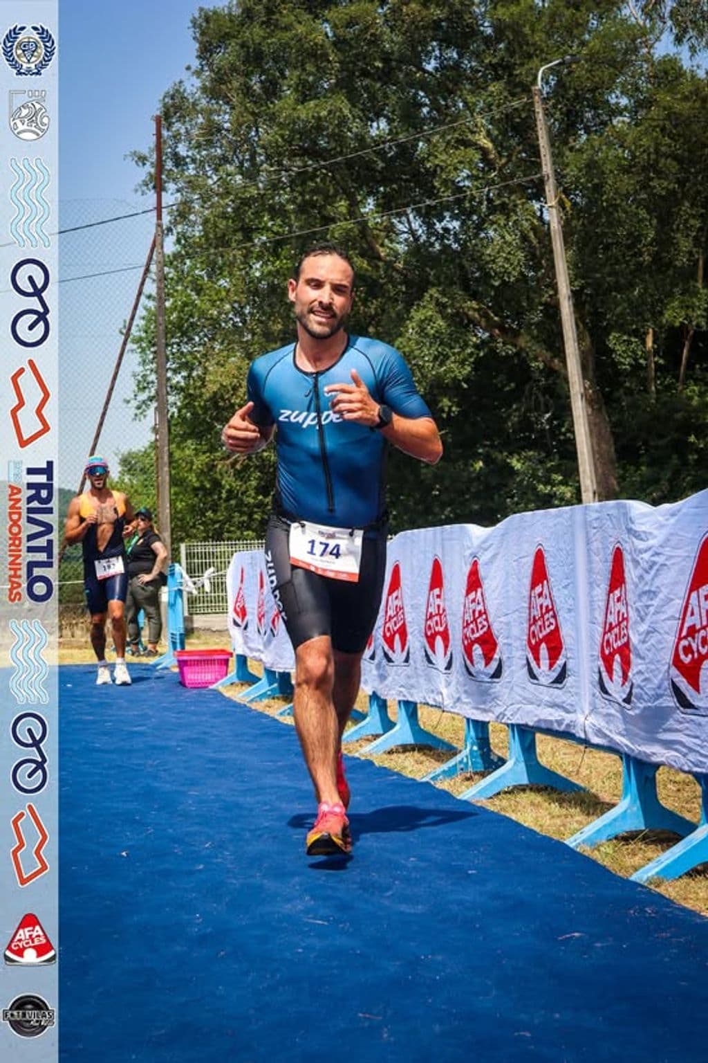 Atleta com o dorsal 174