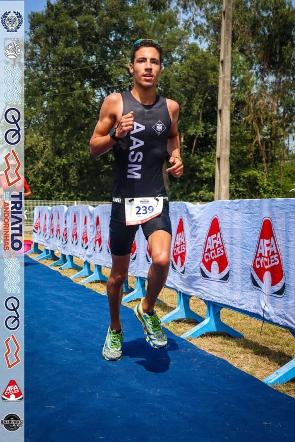 Atleta com o dorsal 239