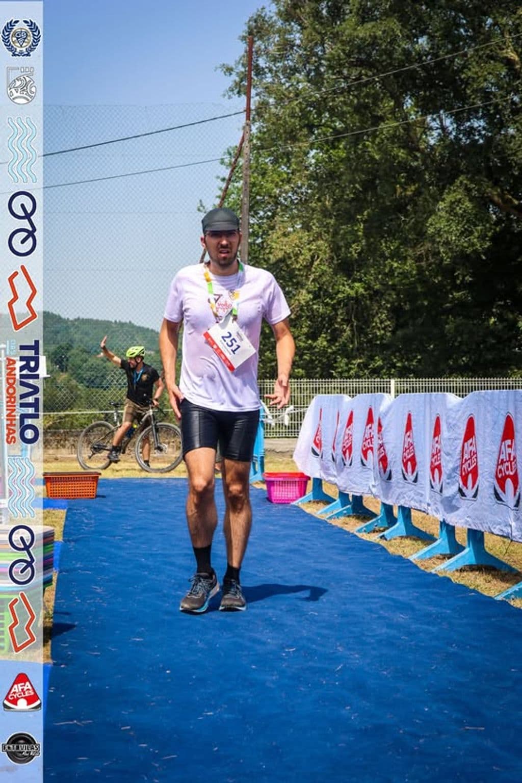 Atleta com o dorsal 251