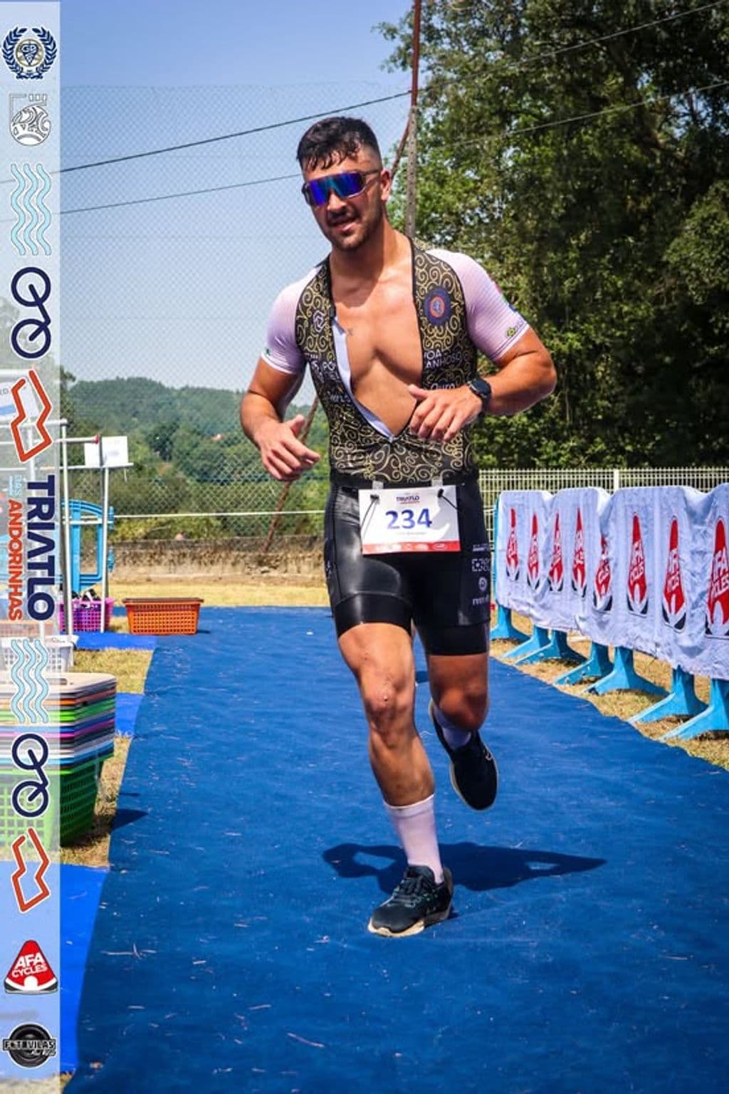 Atleta com o dorsal 234