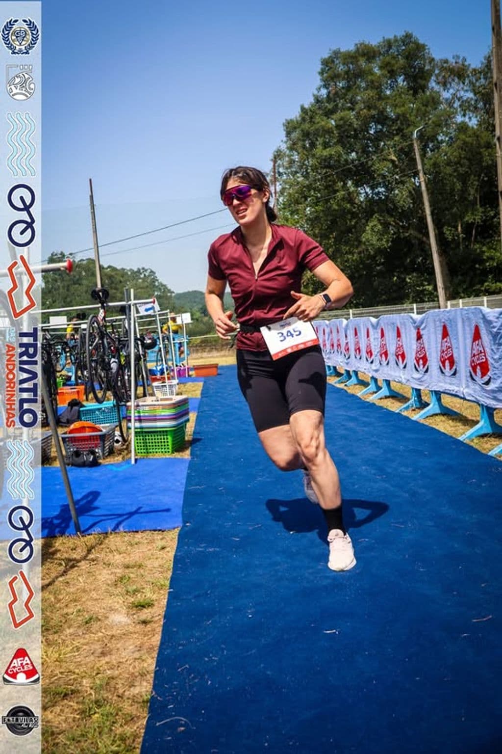 Atleta com o dorsal 345