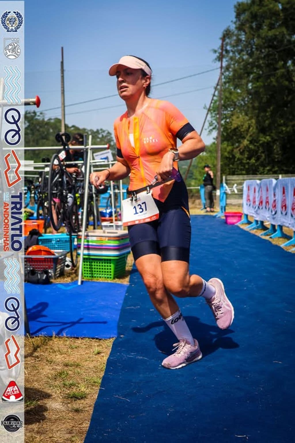 Atleta com o dorsal 137