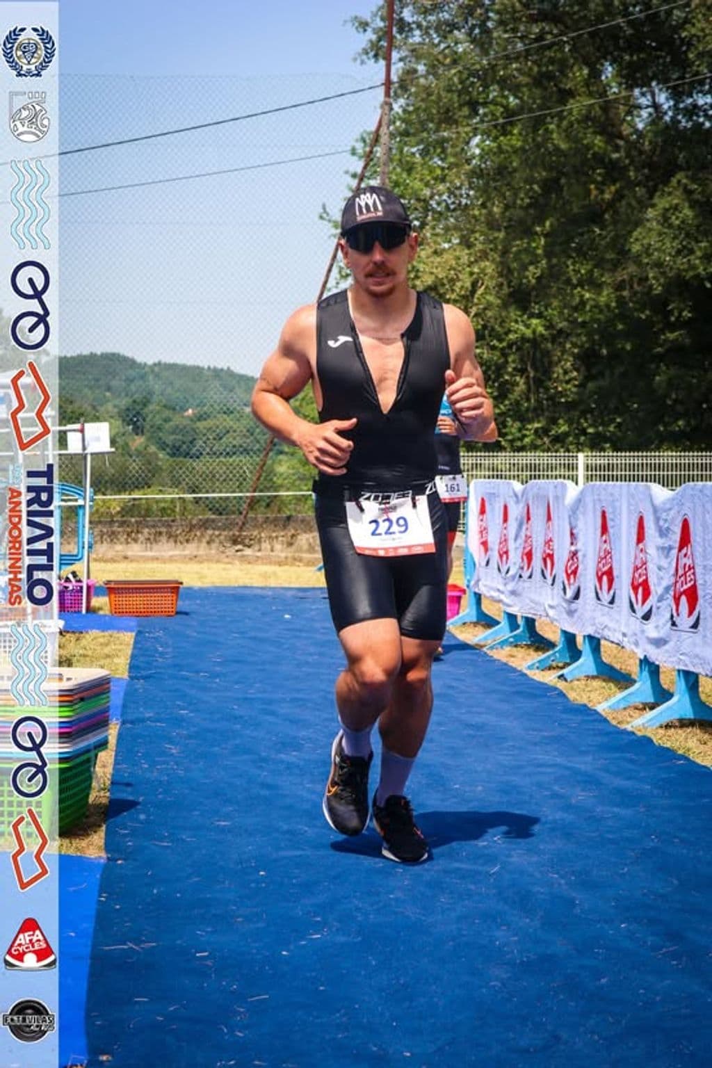 Atleta com o dorsal 229