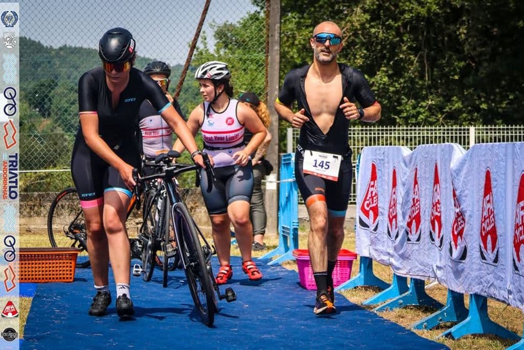 Atleta com o dorsal 145