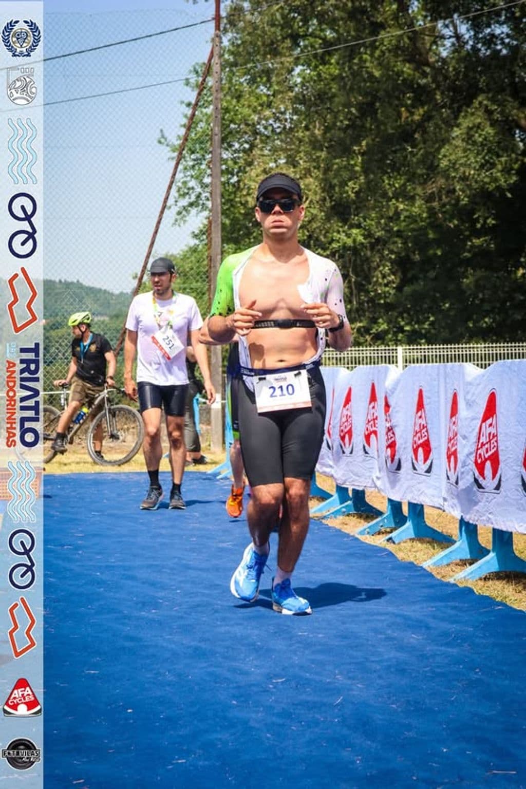 Atleta com o dorsal 210