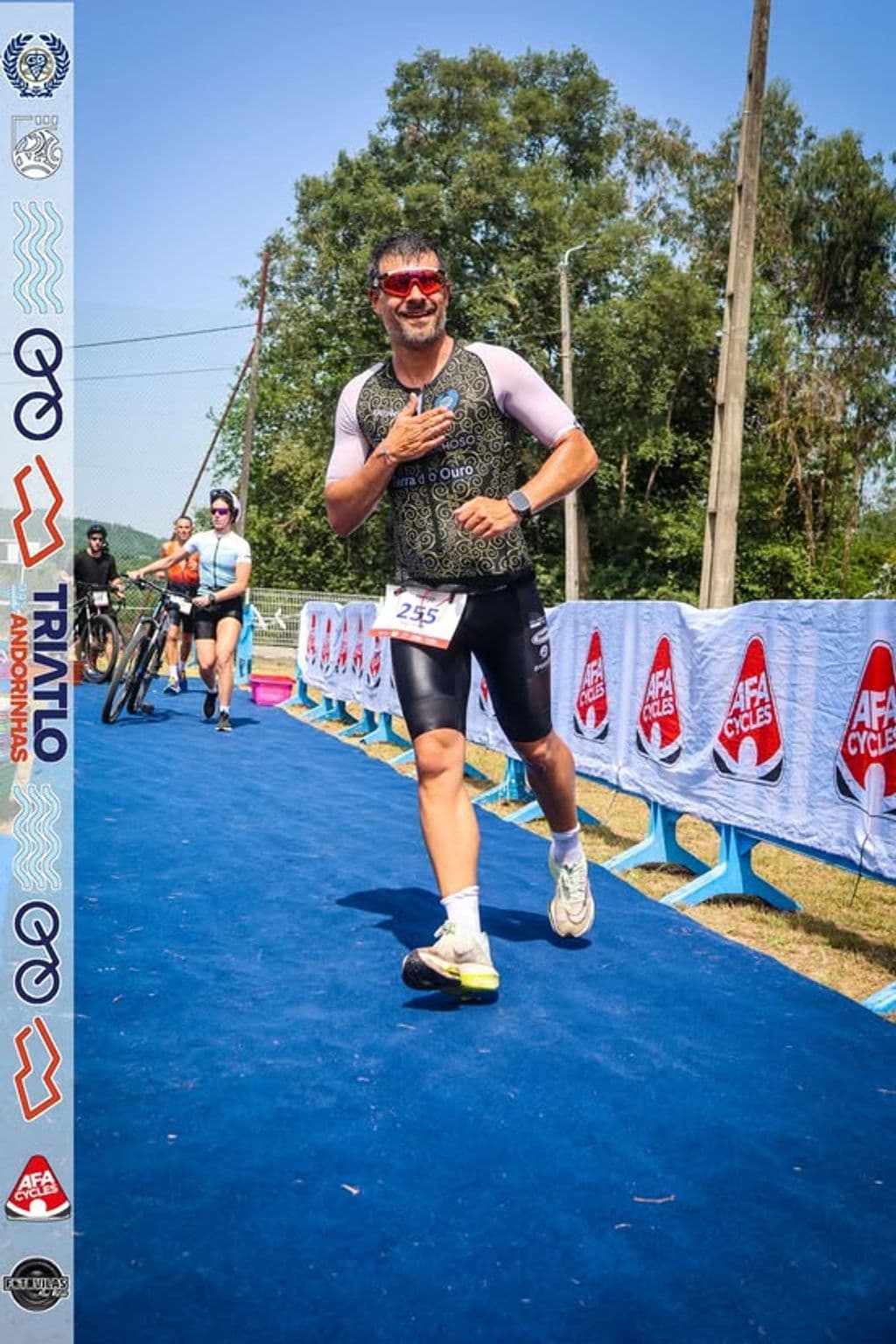 Atleta com o dorsal 255