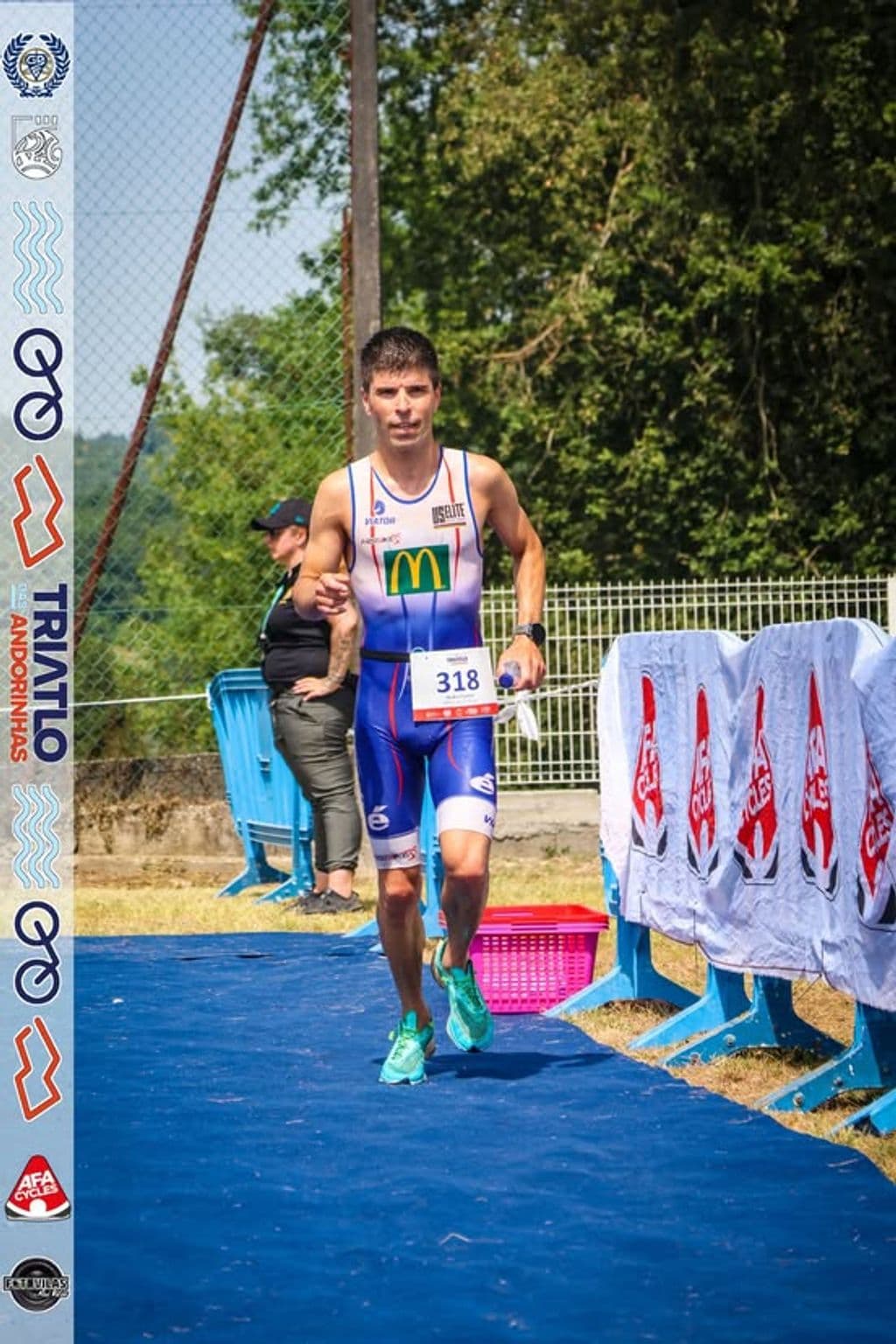 Atleta com o dorsal 318