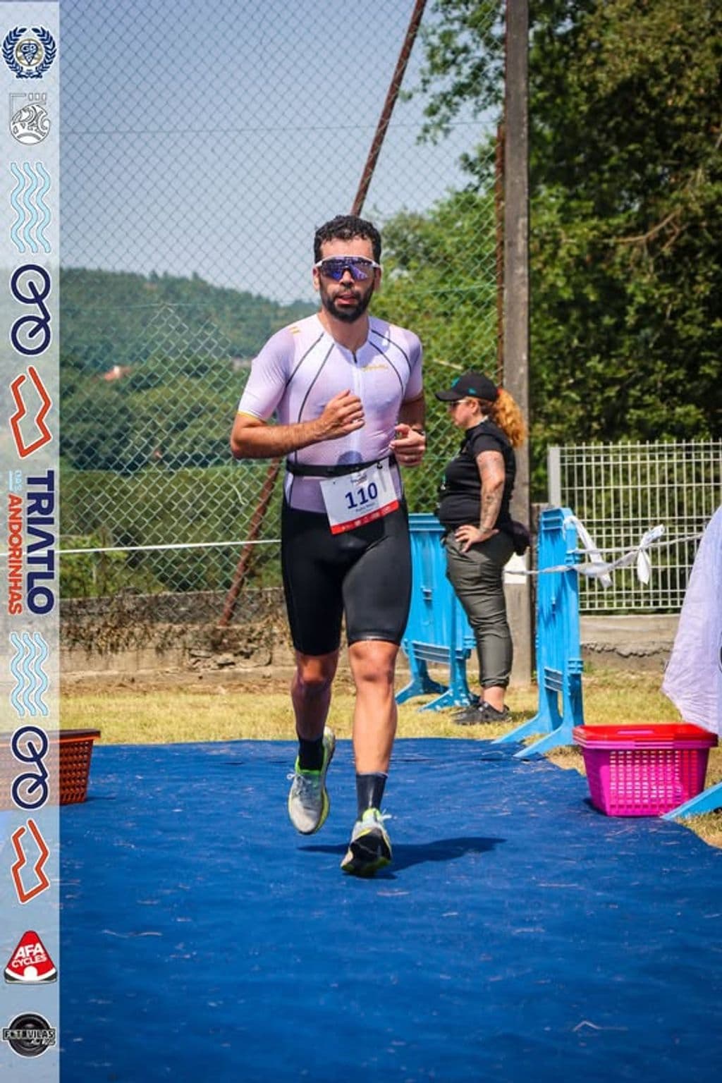 Atleta com o dorsal 110
