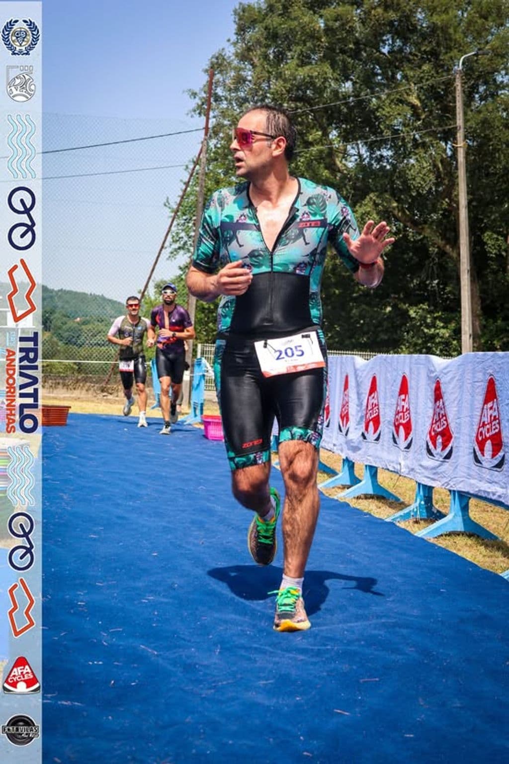Atleta com o dorsal 205