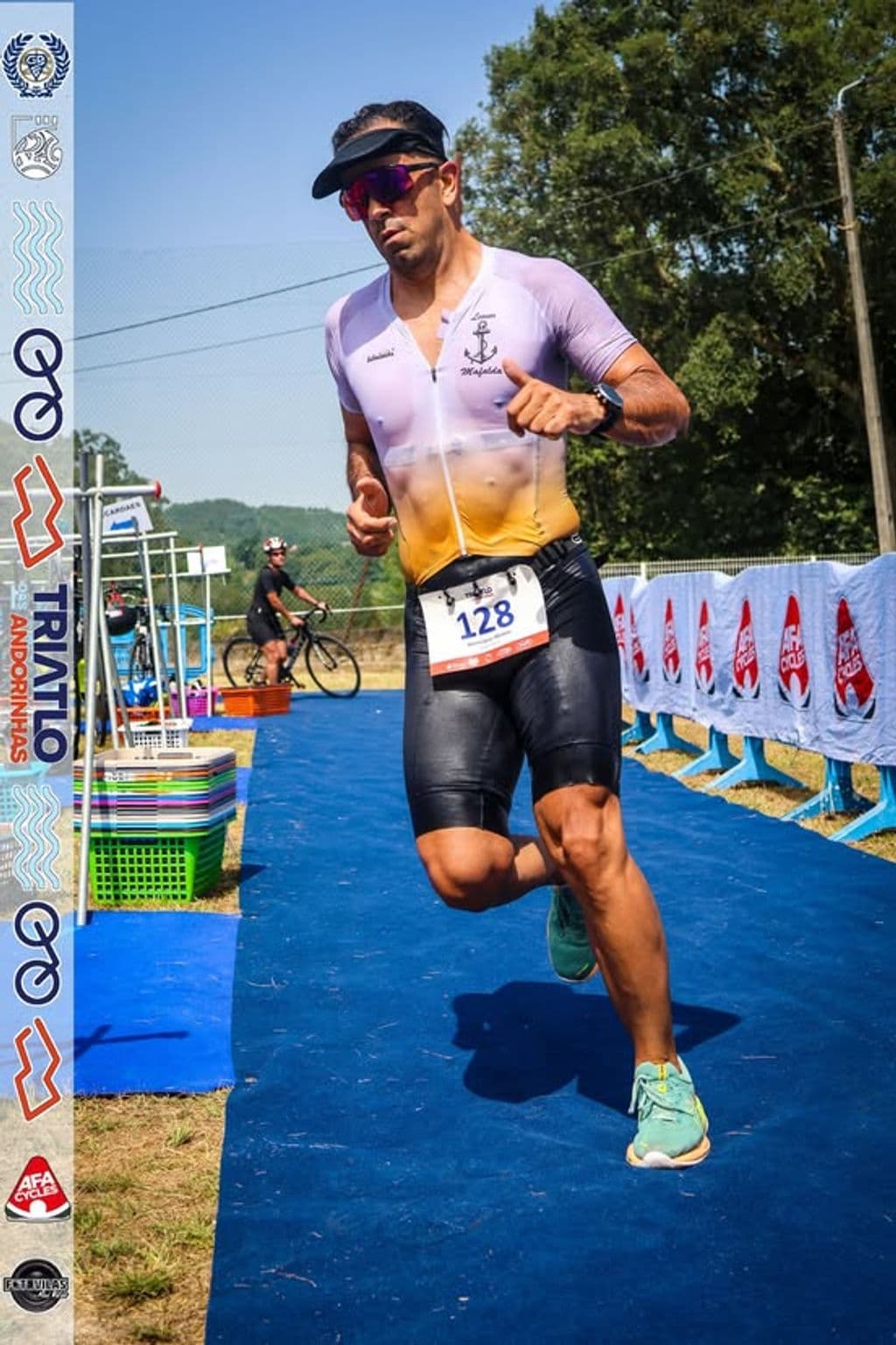 Atleta com o dorsal 128