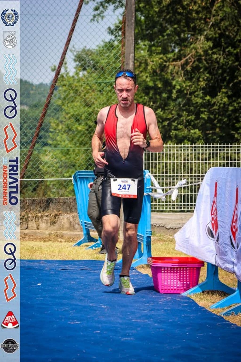 Atleta com o dorsal 247