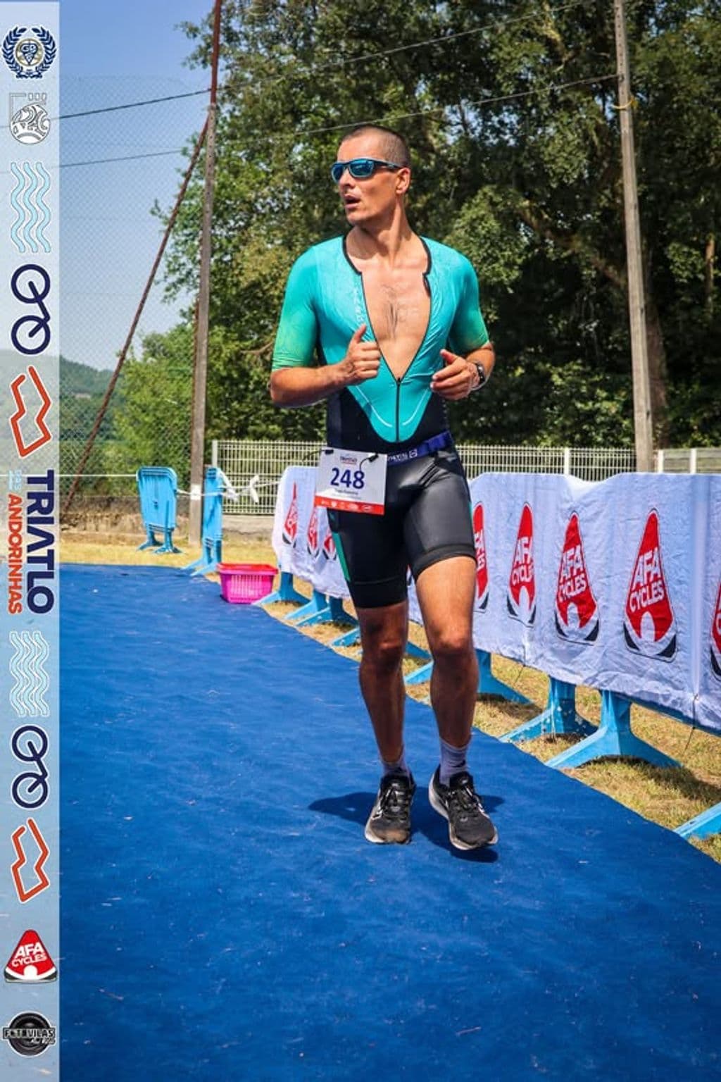 Atleta com o dorsal 248