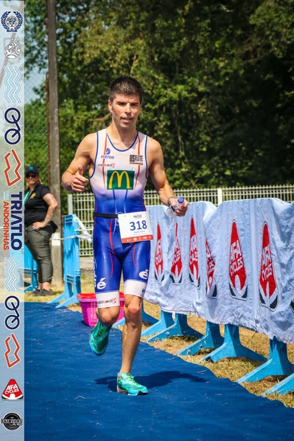 Atleta com o dorsal 318