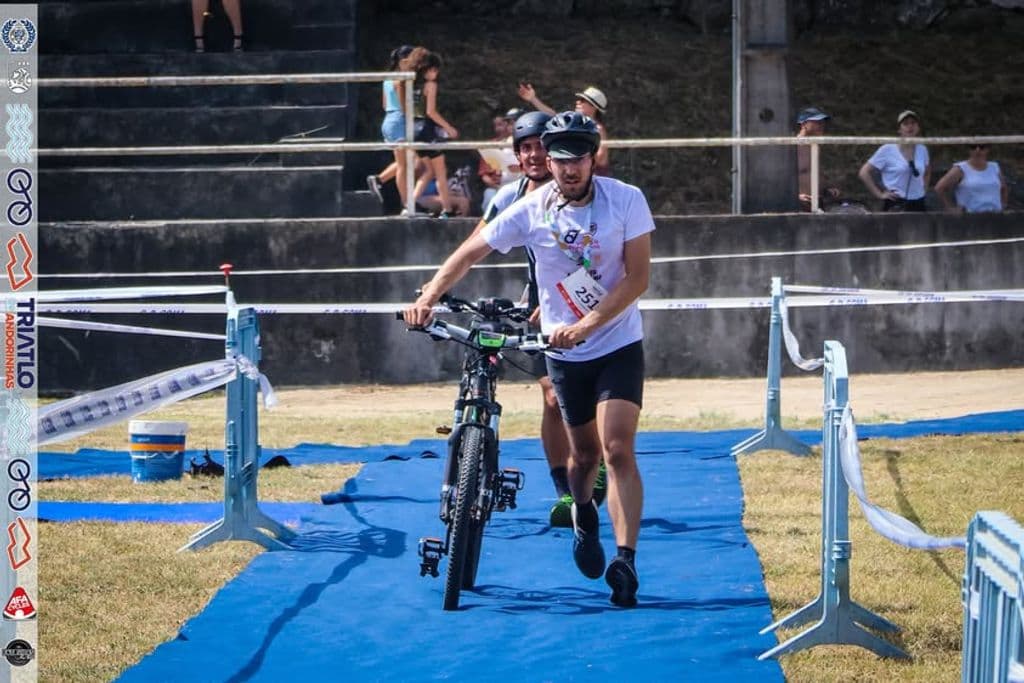 Atleta com o dorsal 251
