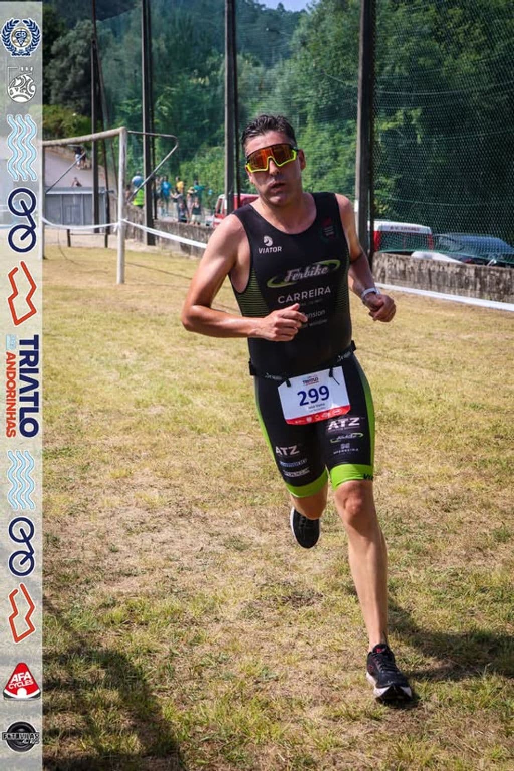 Atleta com o dorsal 299