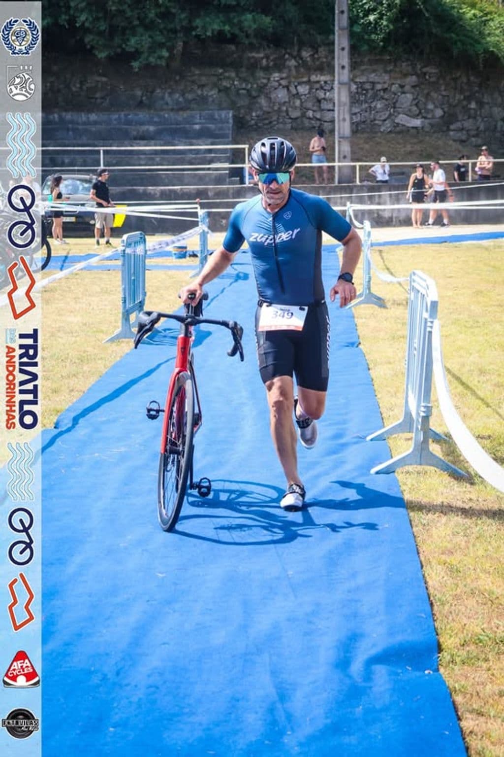 Atleta com o dorsal 349