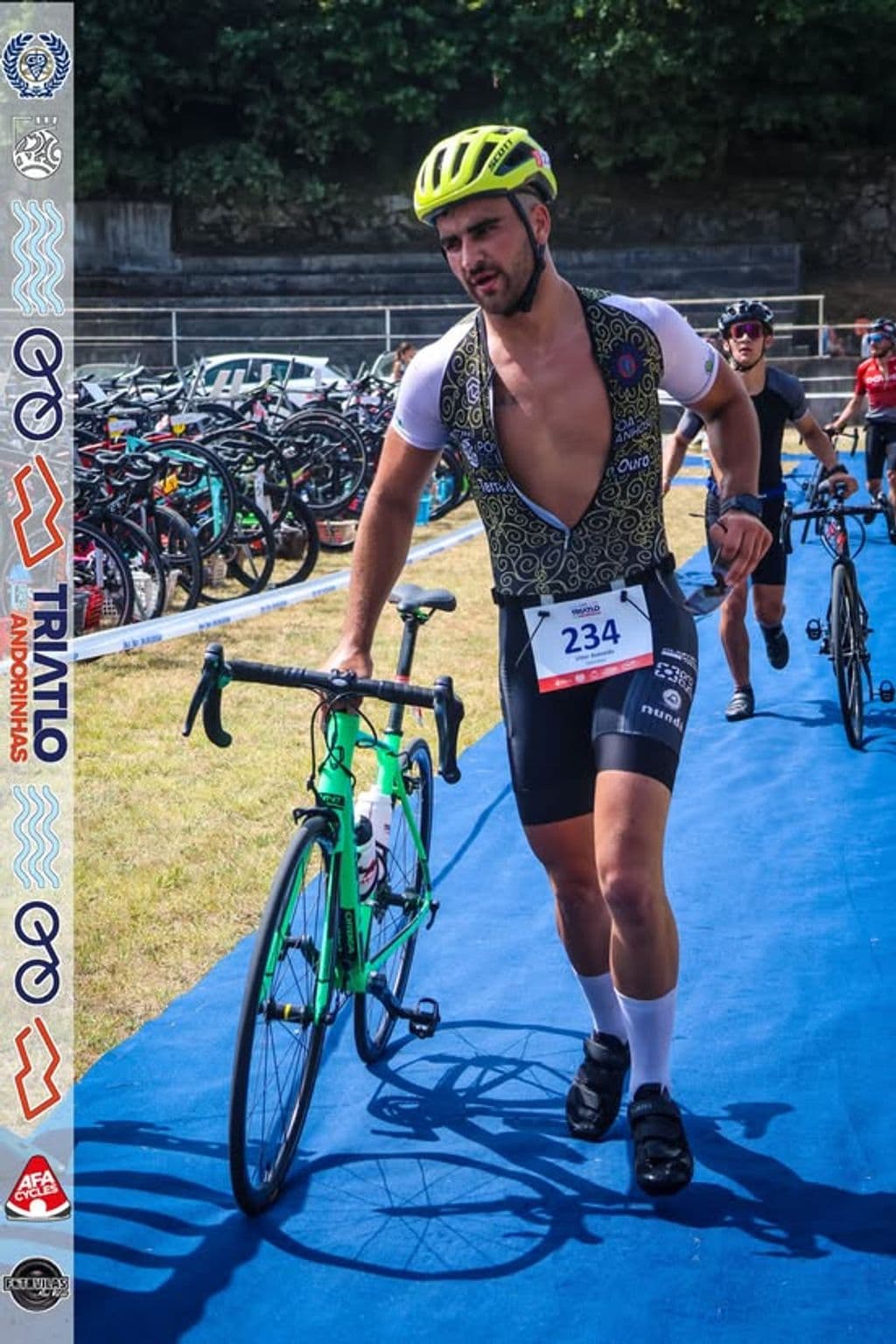 Atleta com o dorsal 234