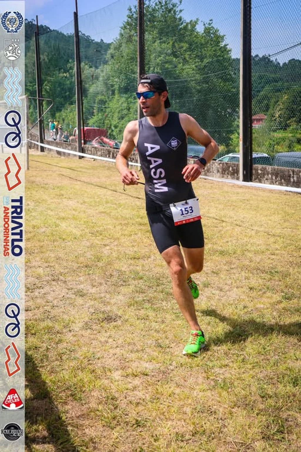 Atleta com o dorsal 153