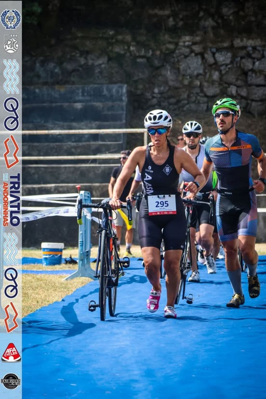 Atleta com o dorsal 295