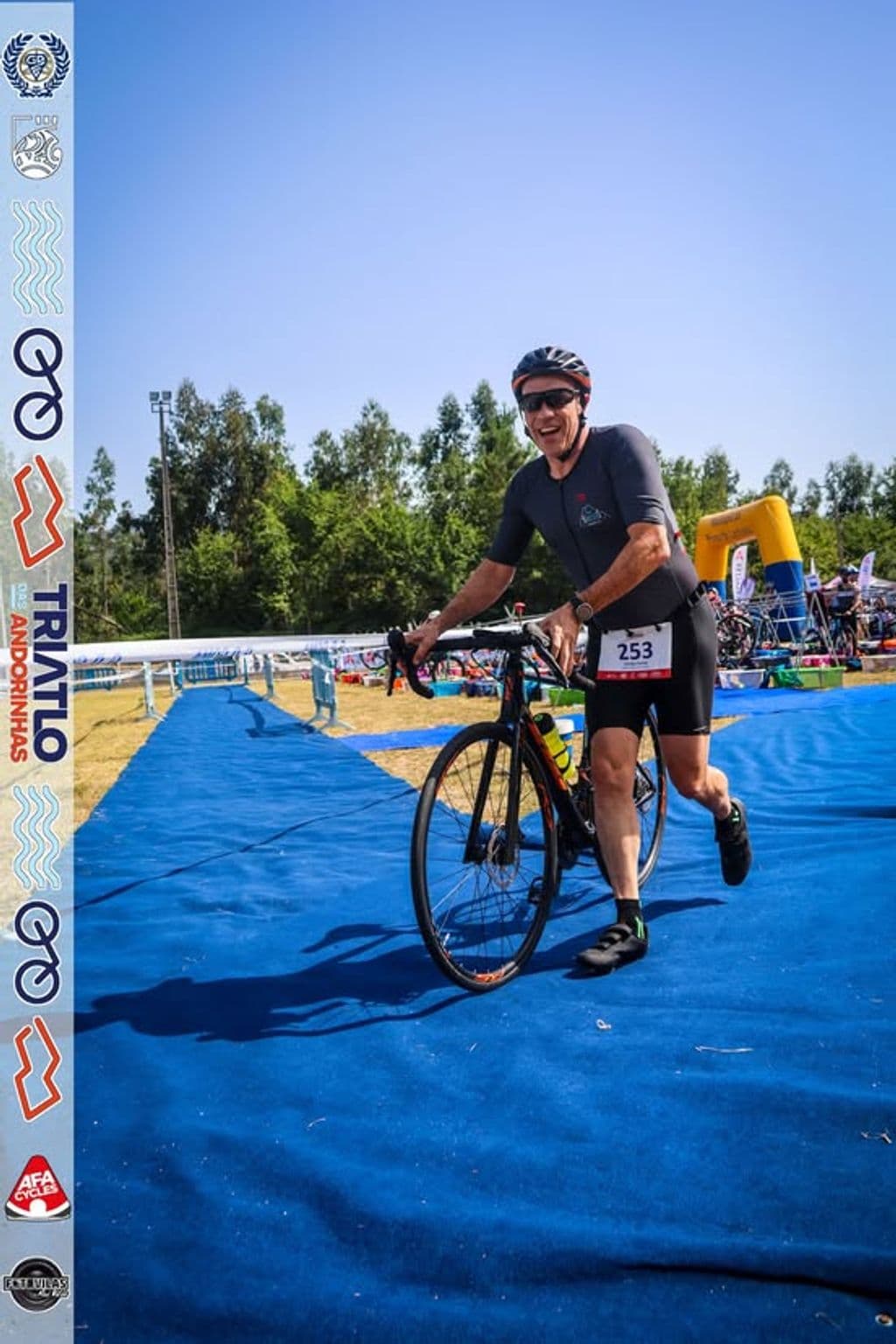 Atleta com o dorsal 253