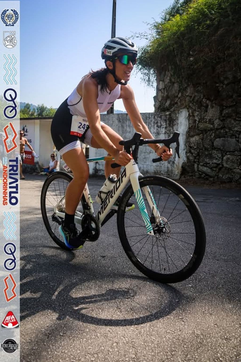 Atleta com o dorsal 245