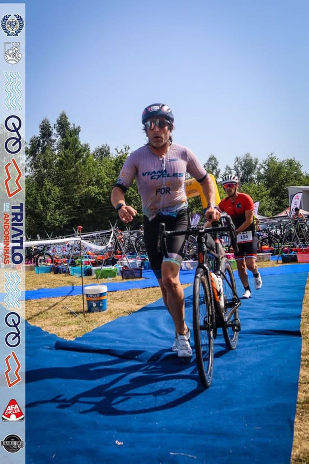 Atleta com o dorsal 235