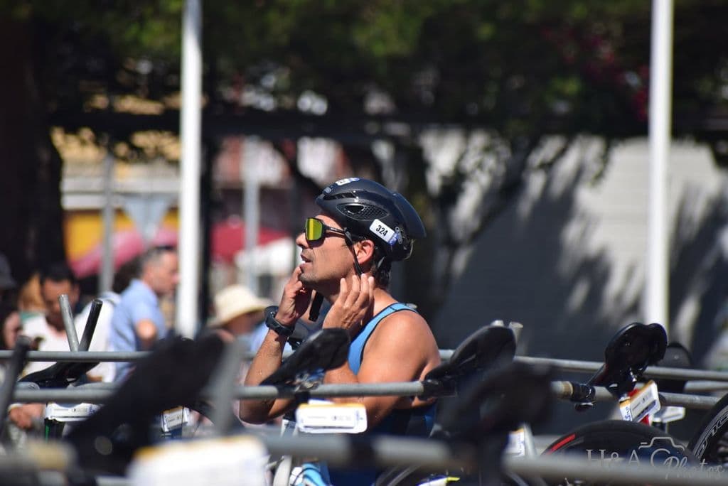 Atleta com o dorsal 324