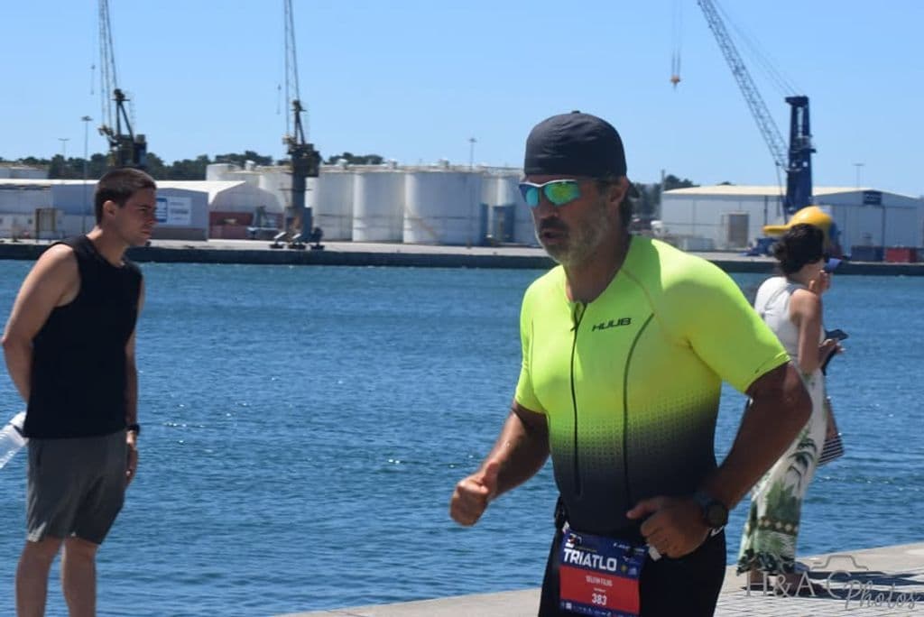 Atleta com o dorsal 383