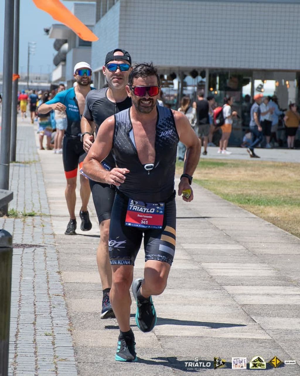 Atleta com o dorsal 341