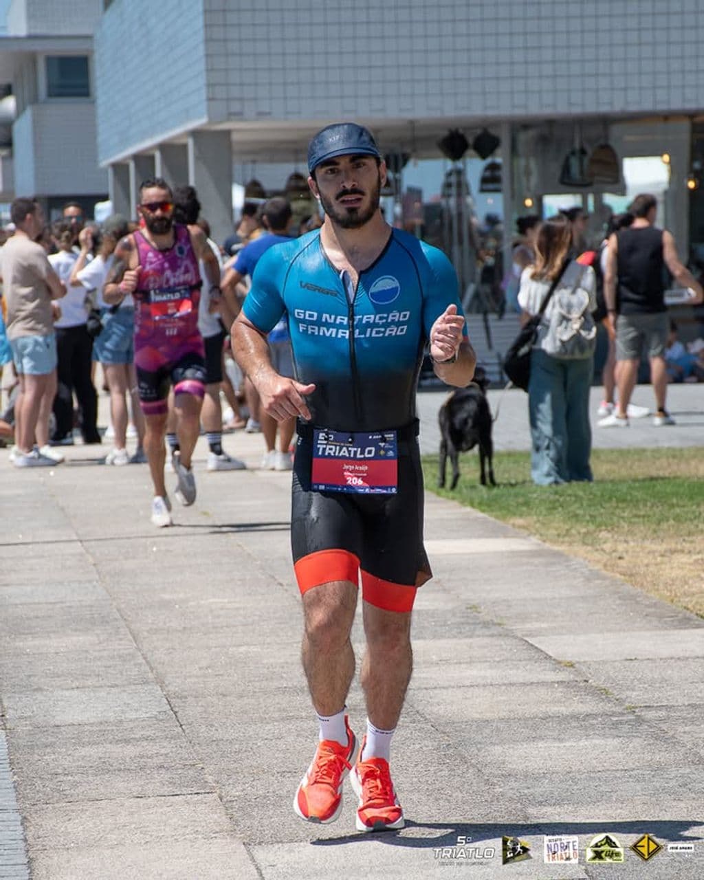 Atleta com o dorsal 206