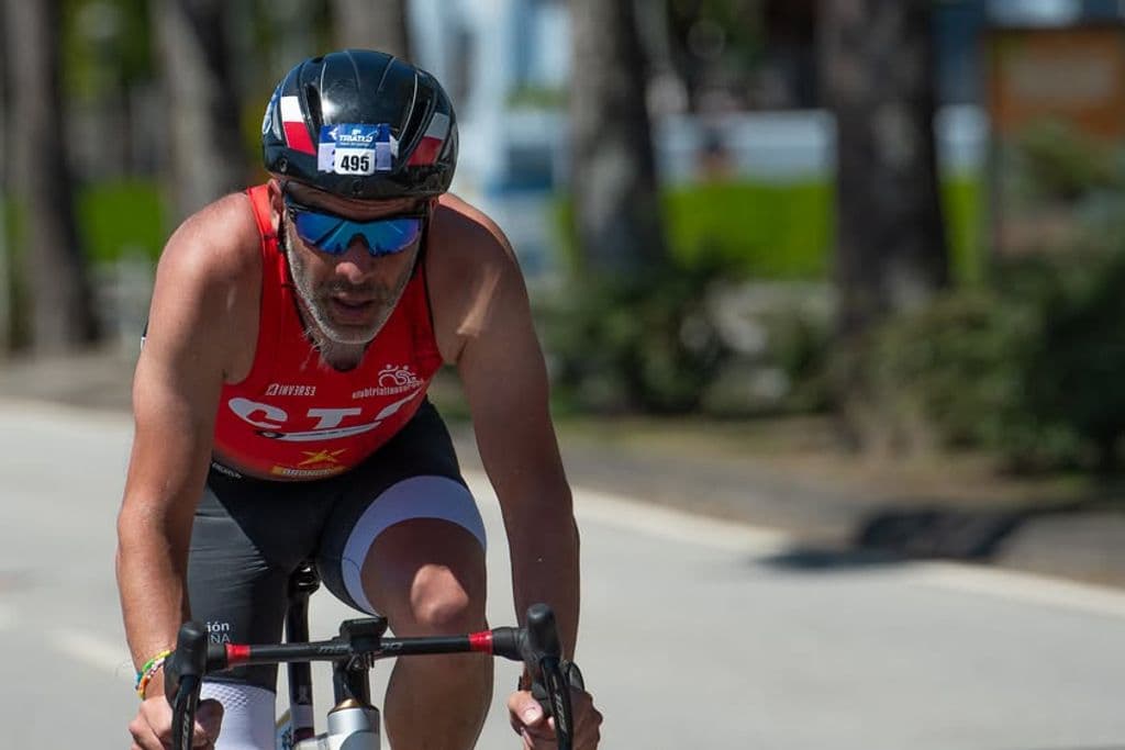 Atleta com o dorsal 495