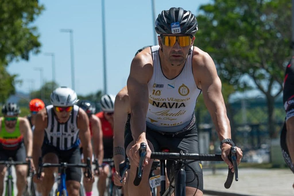 Atleta com o dorsal 327