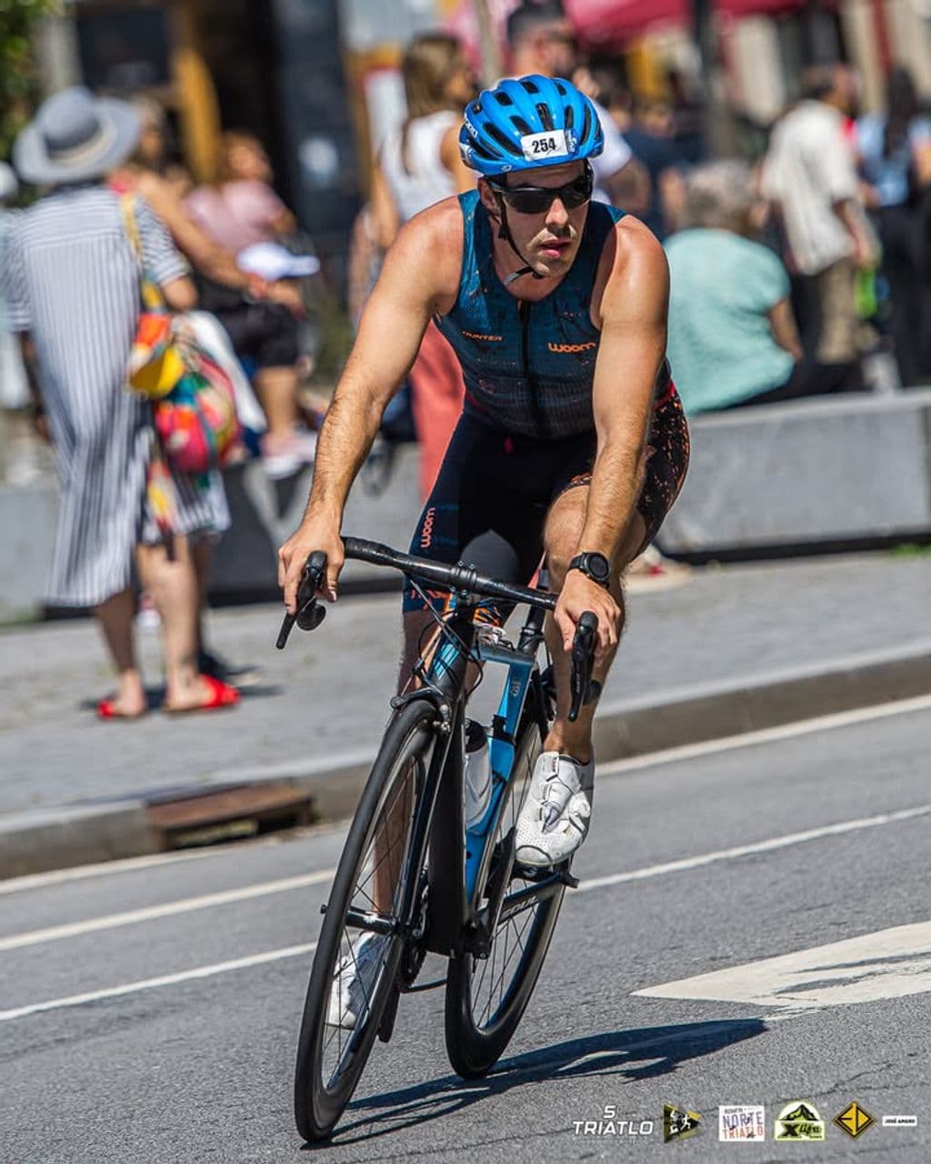 Atleta com o dorsal 254