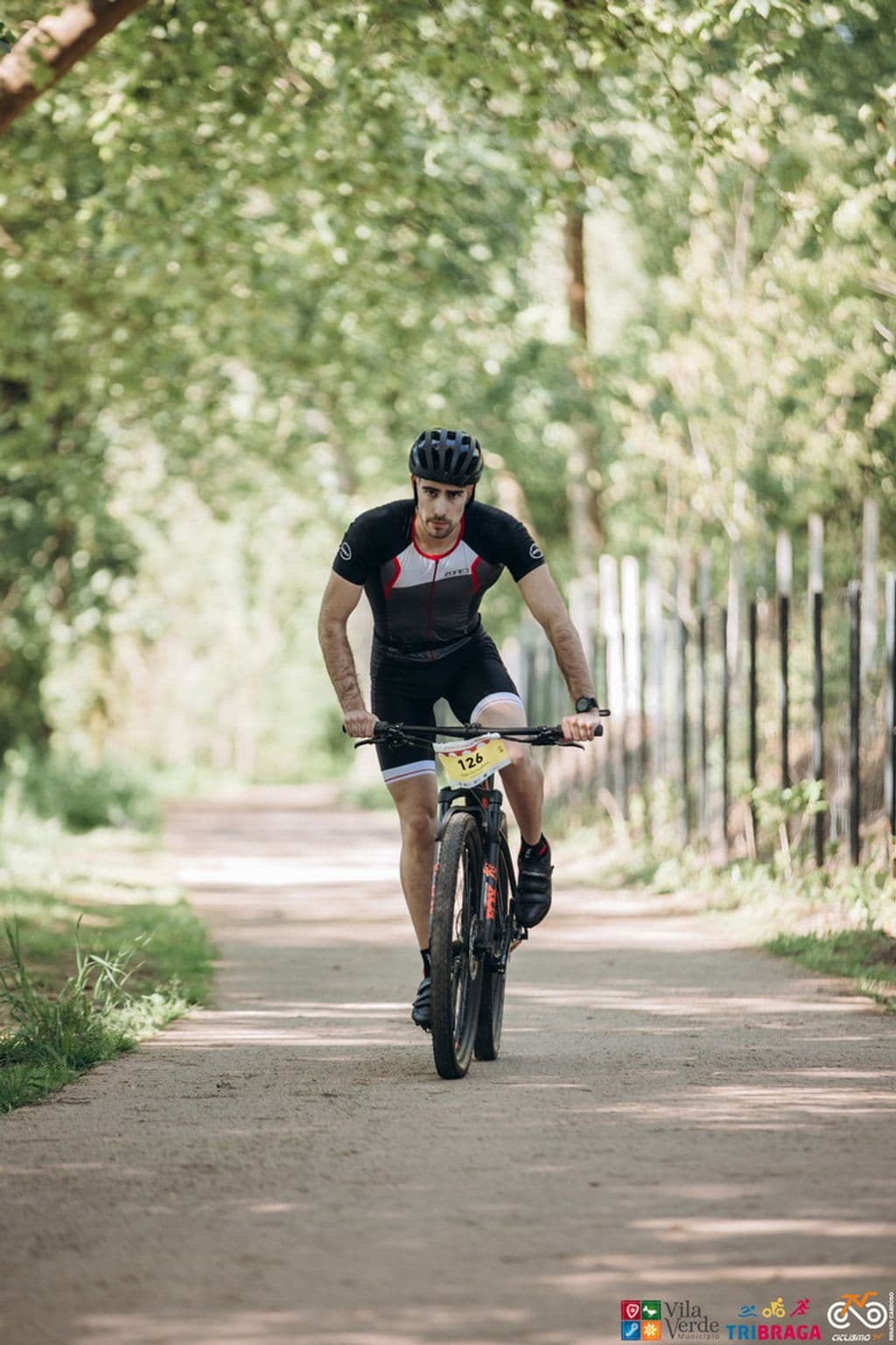 Atleta com o dorsal 126